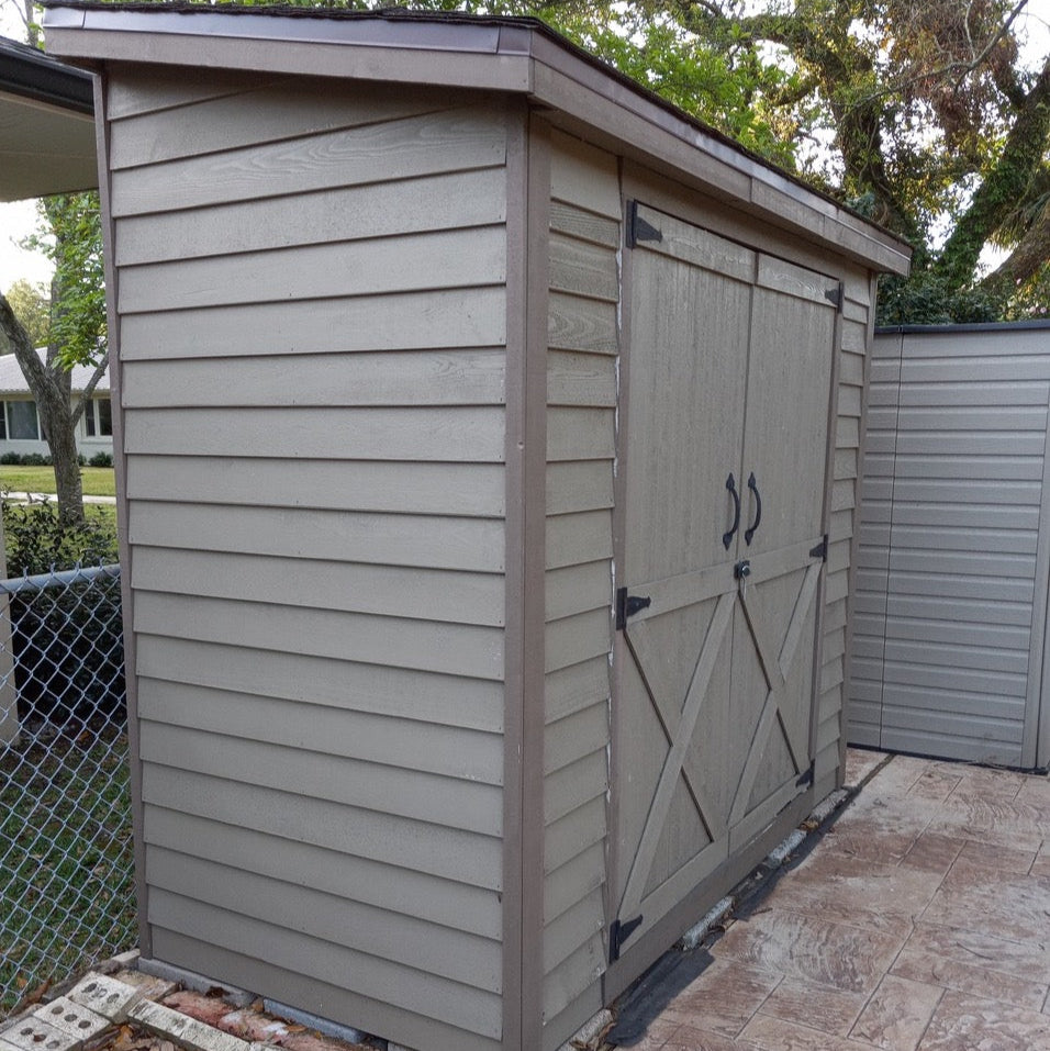 painted 8'x4' storage shed with double doors
