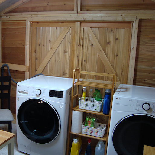 Earla & Warren's Boathouse