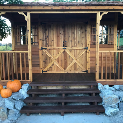 farmhouse shed with steps 